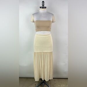 💚 3487. Cream Layered Textured Midi Skirt